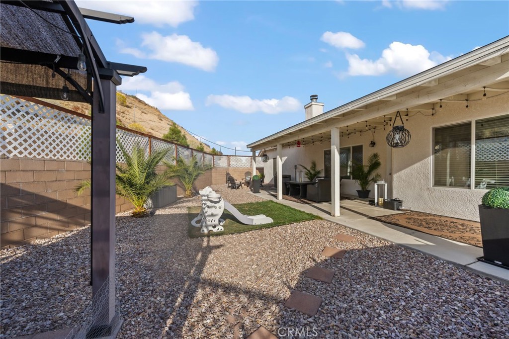 7590 Arrowhead Lake Road