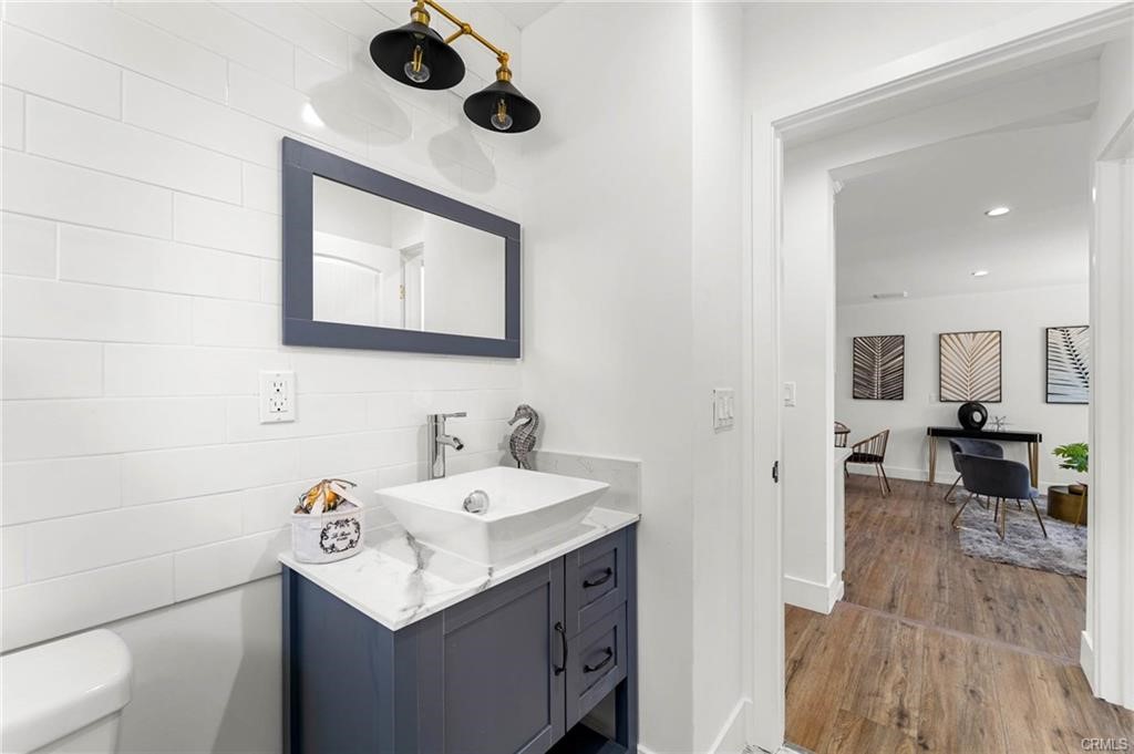 11443 Saticoy Street