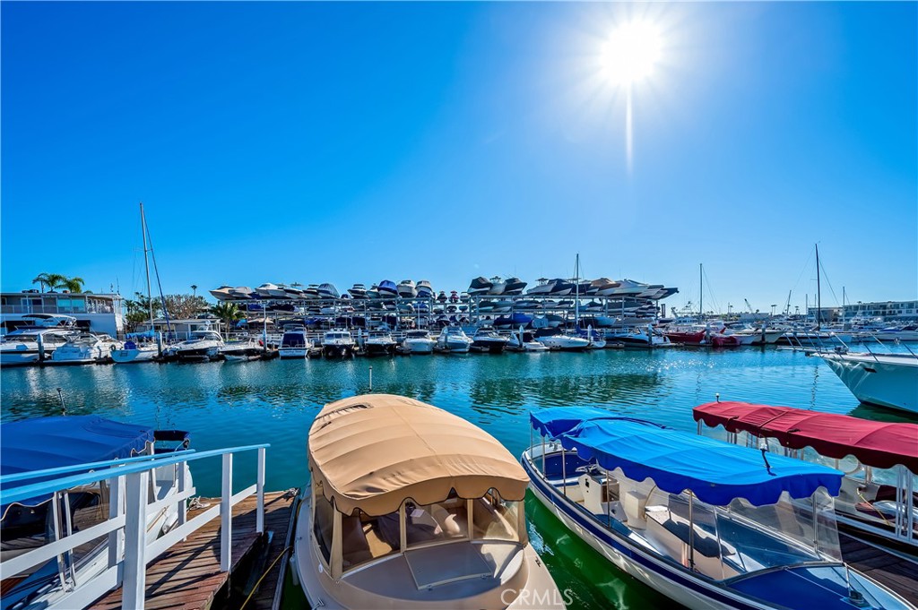 2600 Newport Boulevard 317