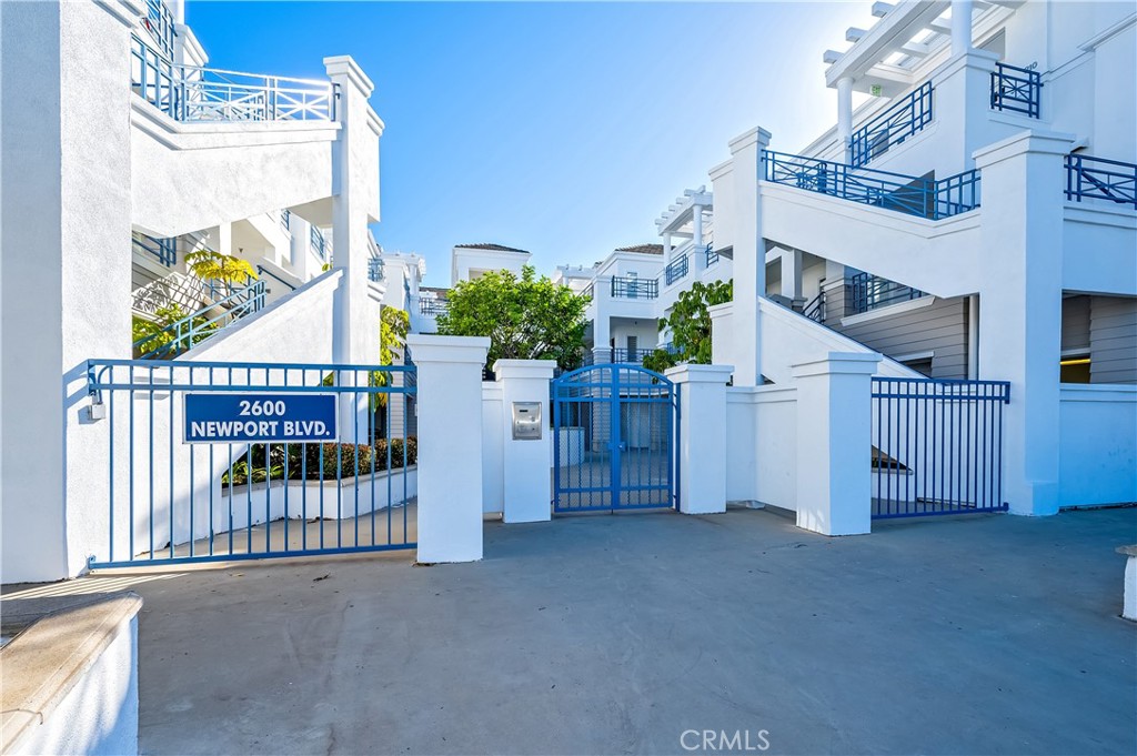 2600 Newport Boulevard 317