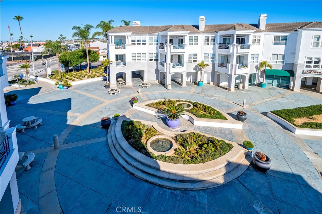 2600 Newport Boulevard 317