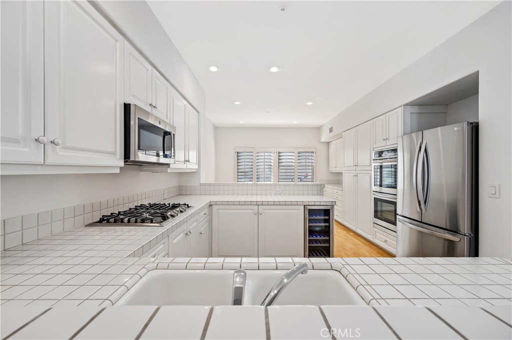 2600 Newport Boulevard 317