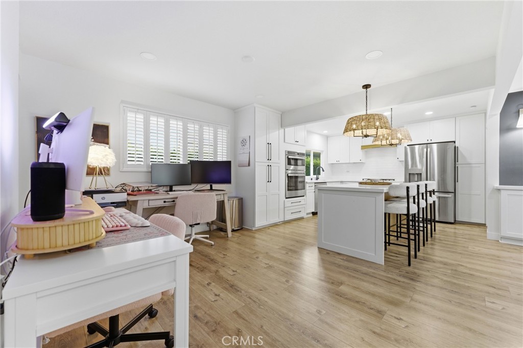 1467 N Kathleen