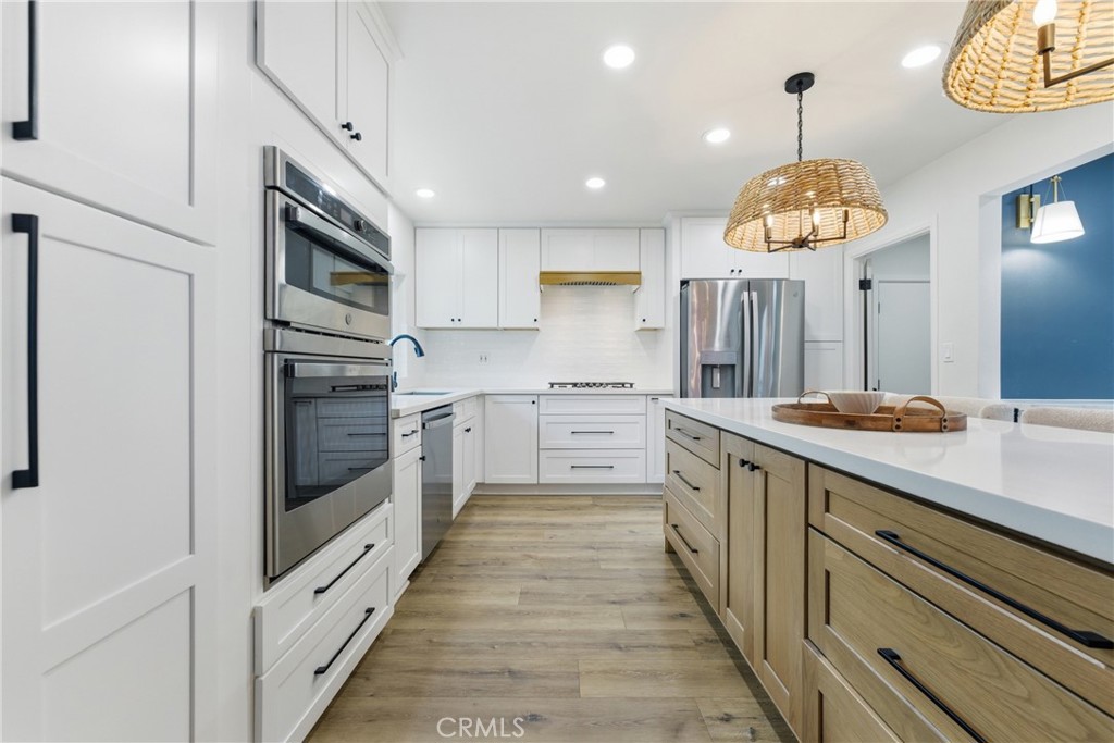 1467 N Kathleen
