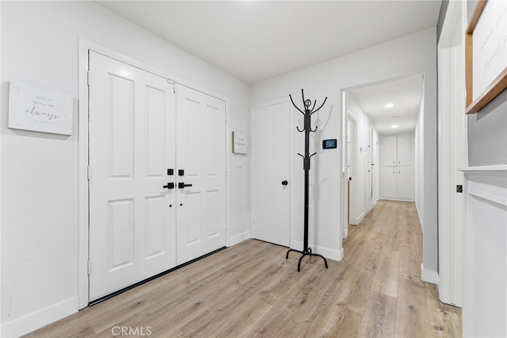 1467 N Kathleen