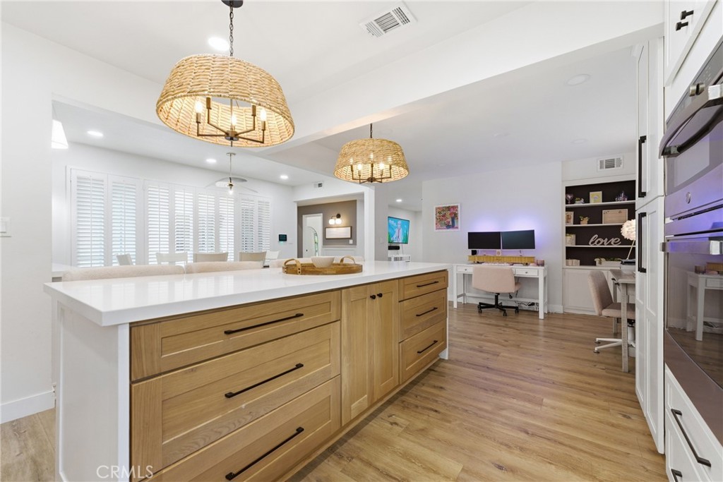 1467 N Kathleen