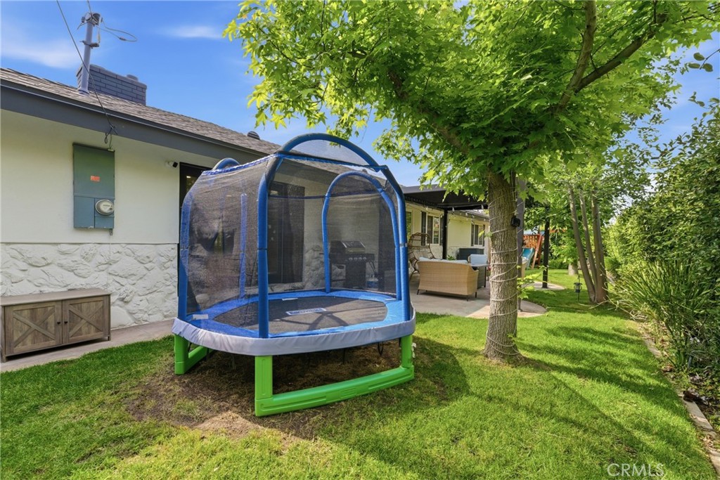 1467 N Kathleen