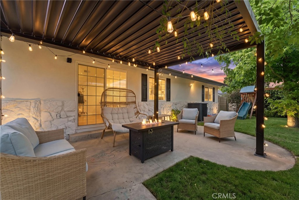 1467 N Kathleen