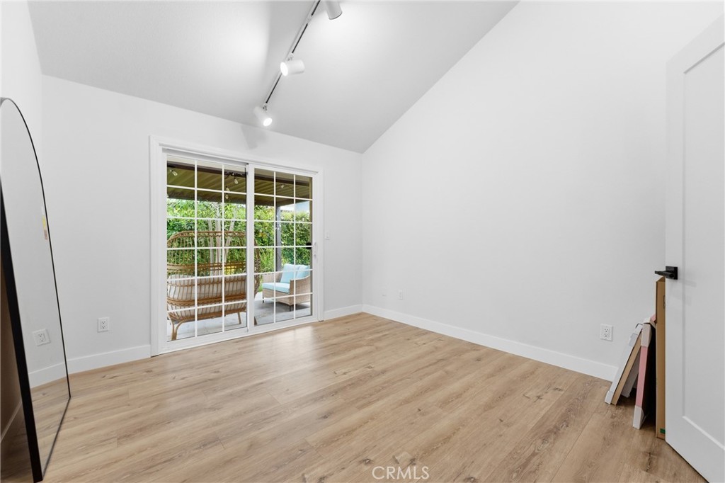 1467 N Kathleen