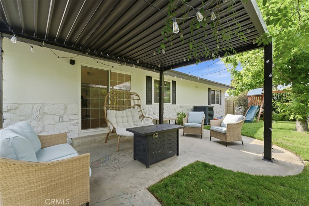 1467 N Kathleen