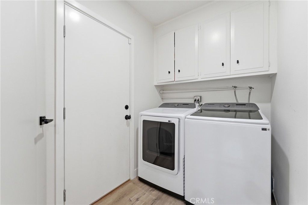 1467 N Kathleen