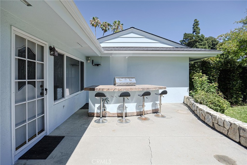 1200 W Rowan