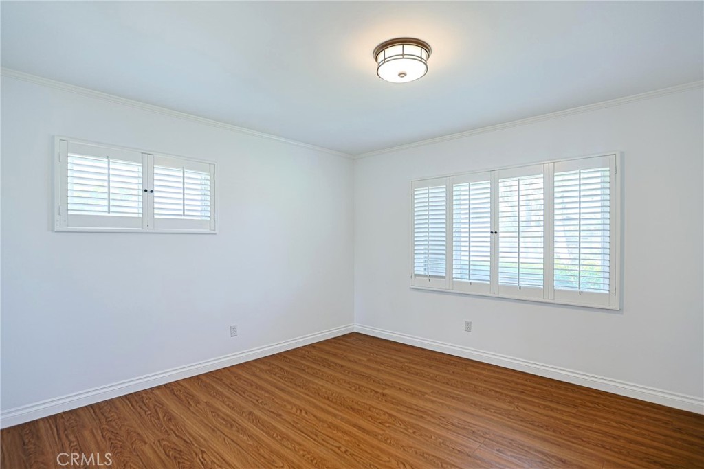 1200 W Rowan