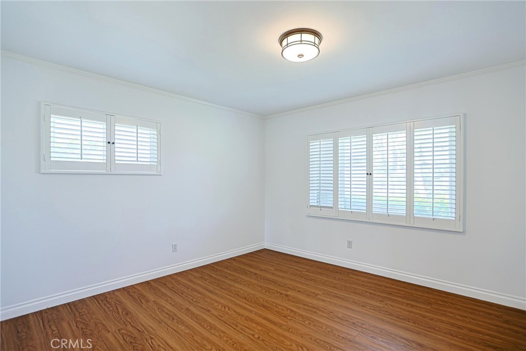 1200 W Rowan