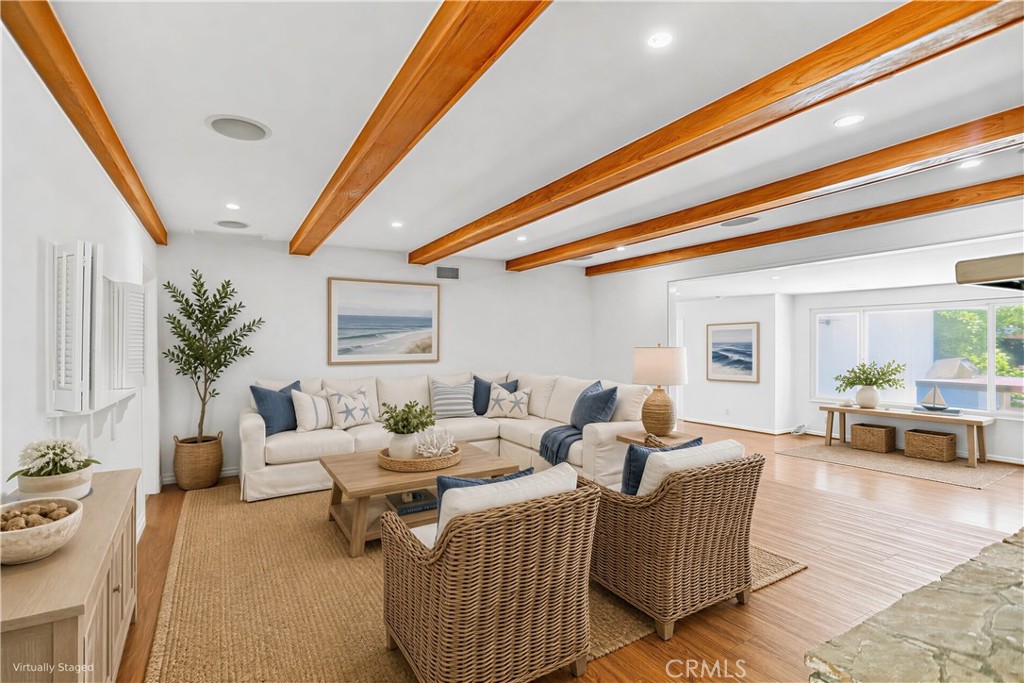 1200 W Rowan