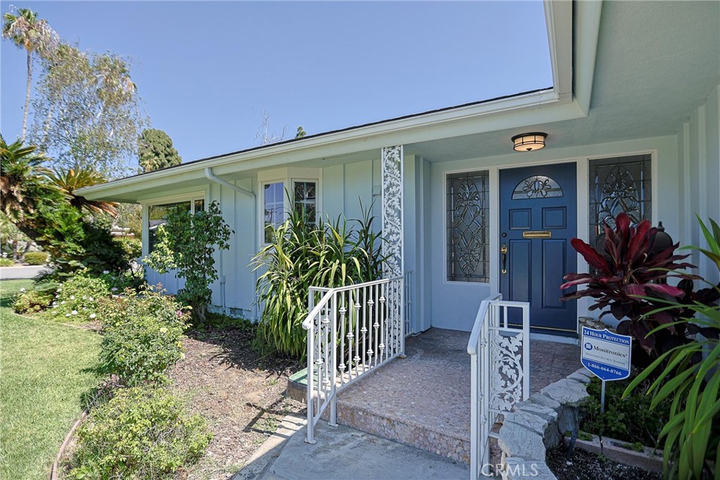 1200 W Rowan