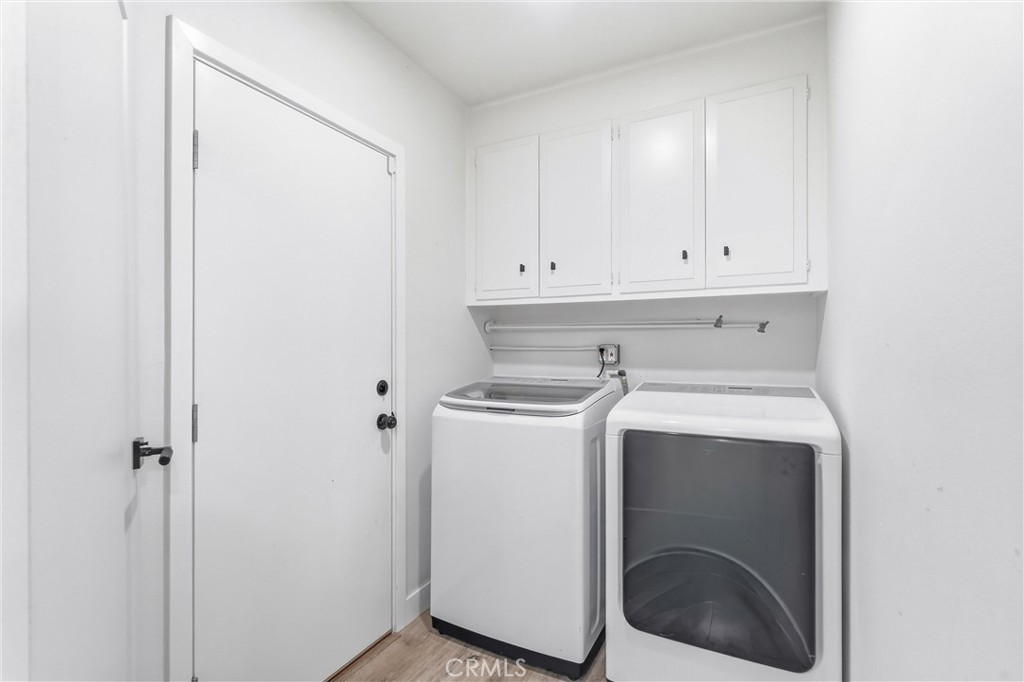 1467 N Kathleen