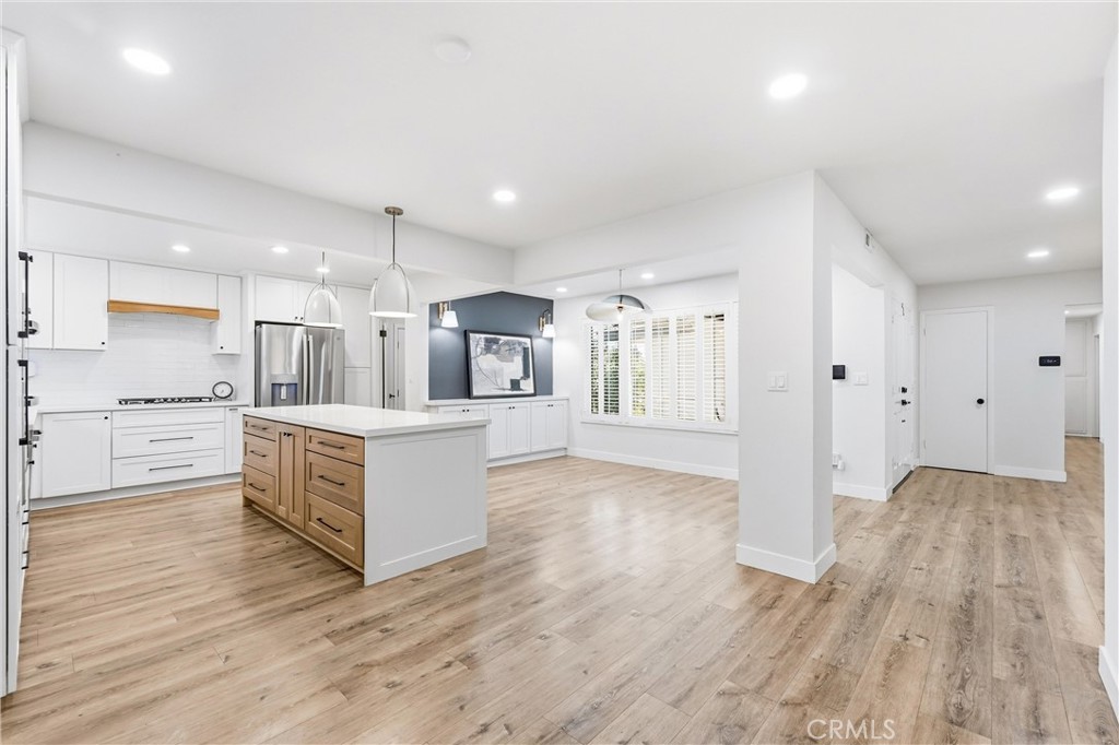 1467 N Kathleen