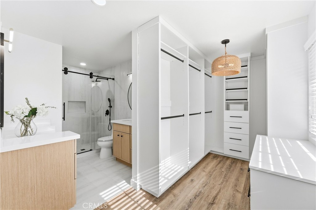 1467 N Kathleen