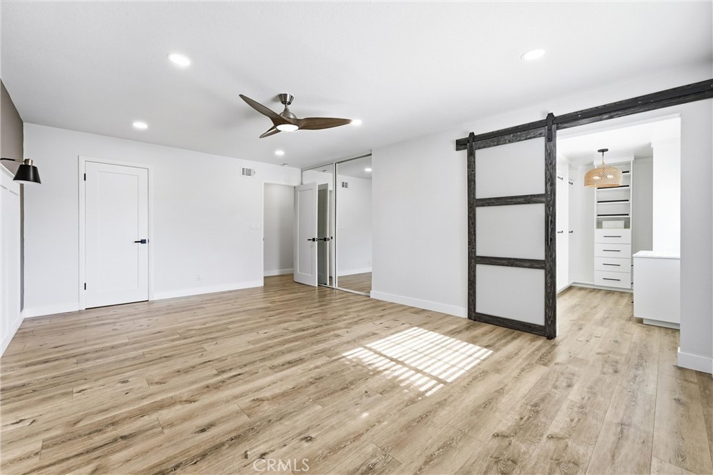1467 N Kathleen