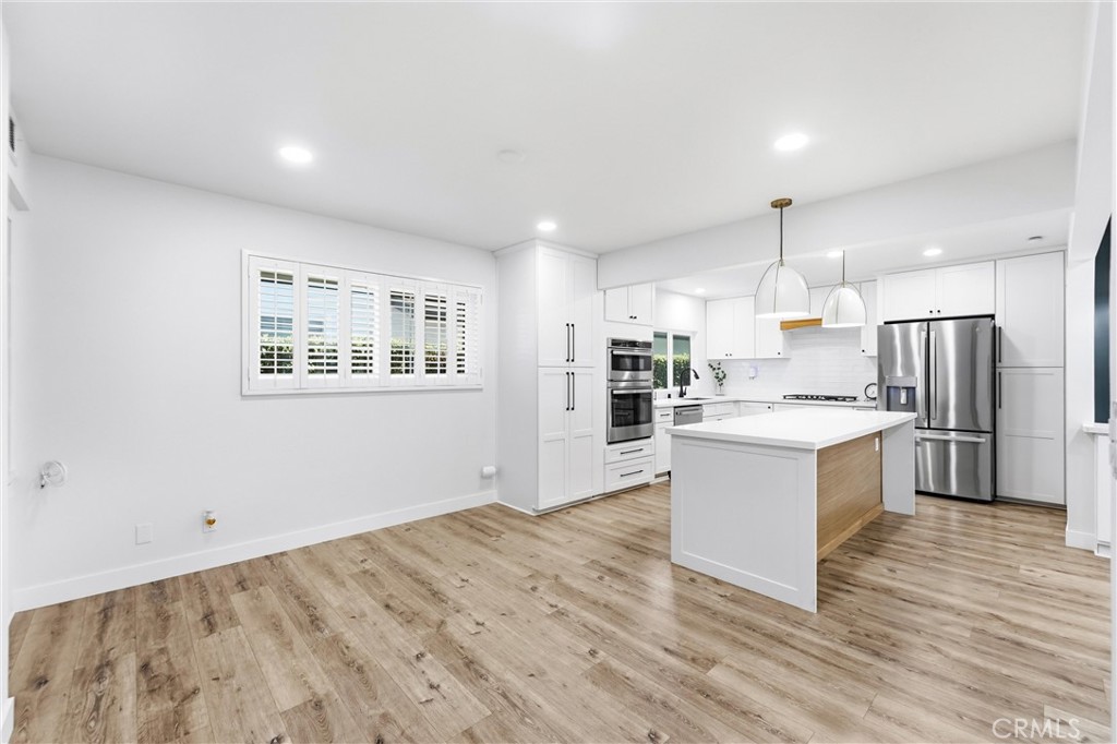 1467 N Kathleen