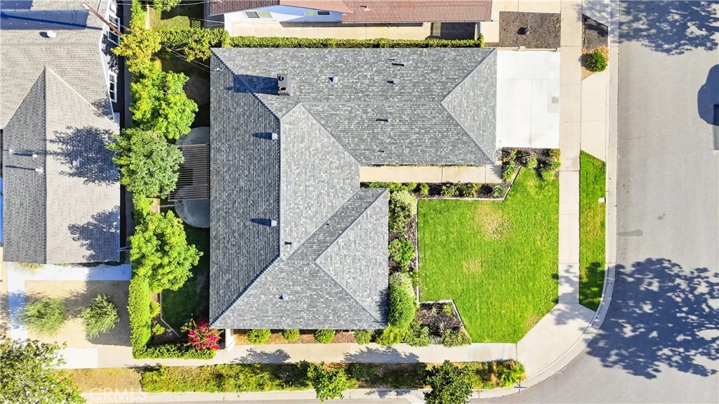 1467 N Kathleen