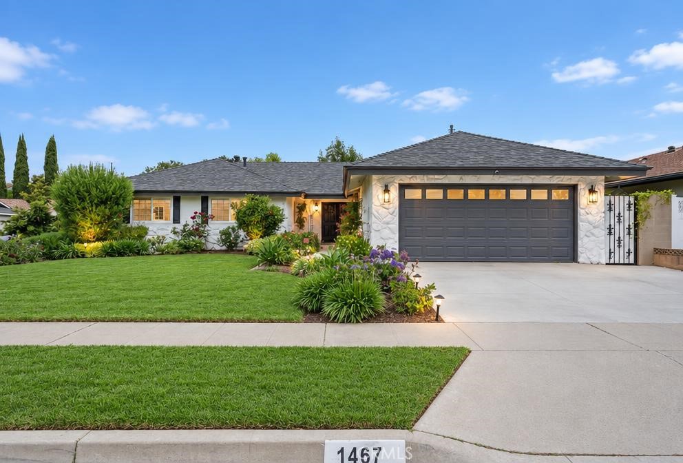 1467 N Kathleen