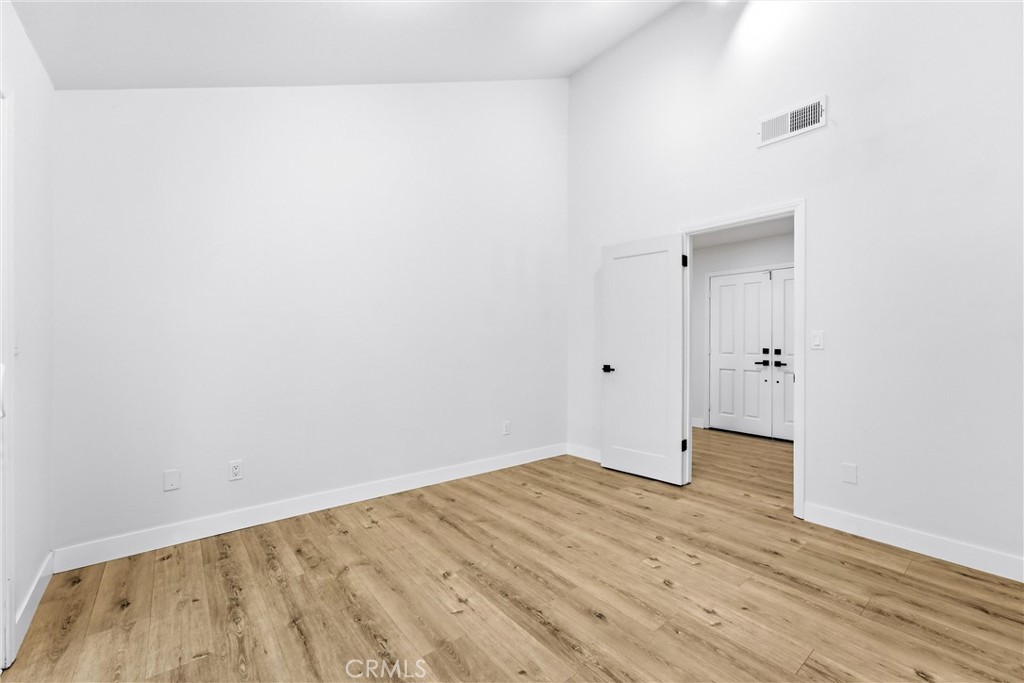 1467 N Kathleen