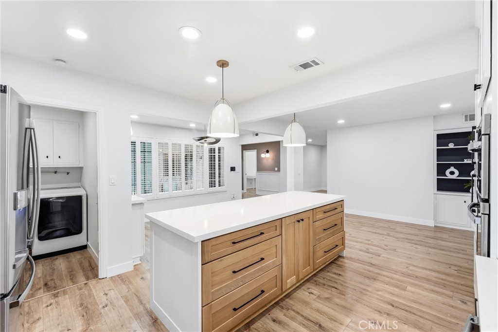 1467 N Kathleen