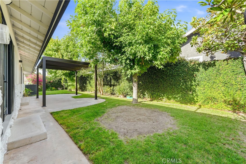 1467 N Kathleen