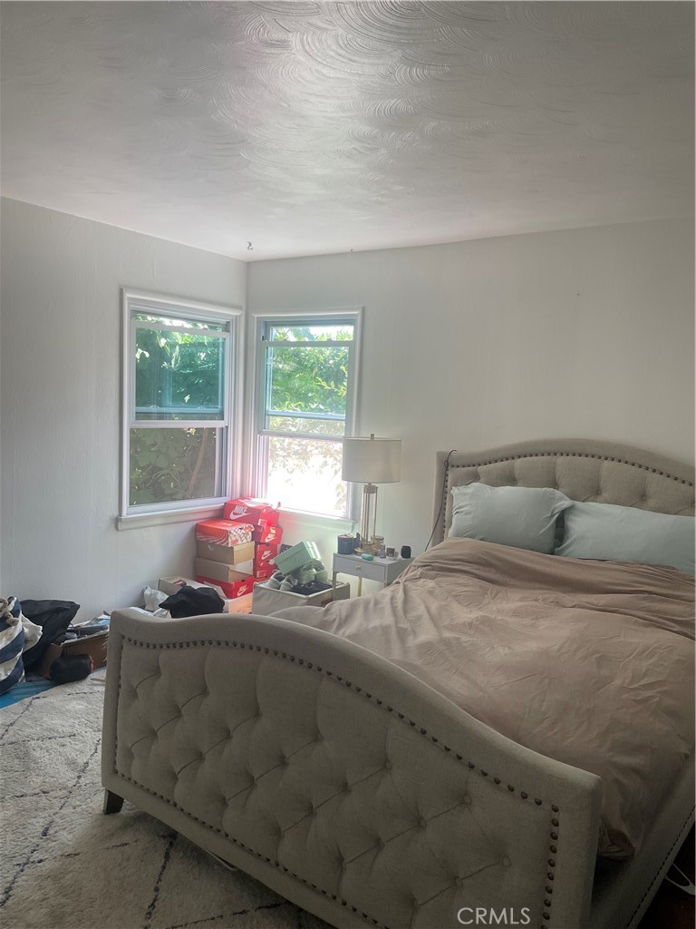 12117 Alberta Dr