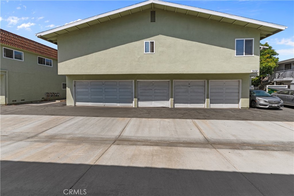 3102 Ginger Avenue