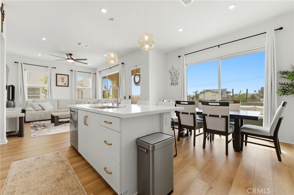 3247 E. Moonstone Drive