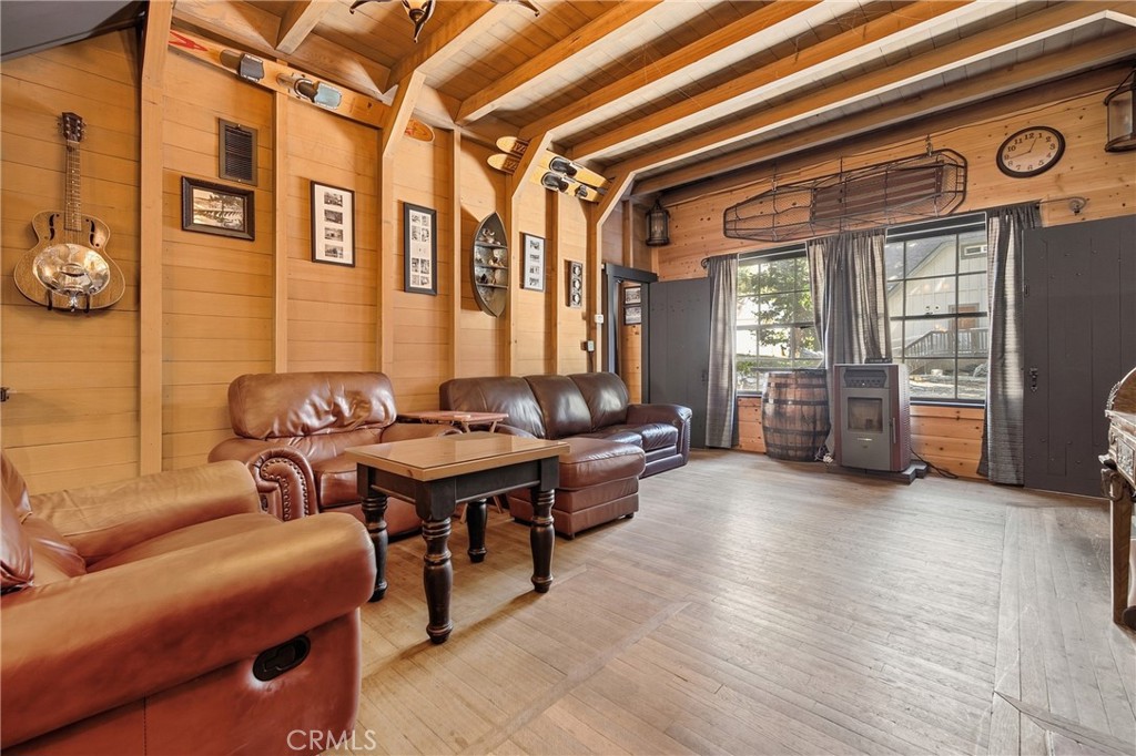 33846 Green Valley Lake