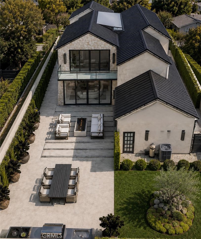 2055 Parnell