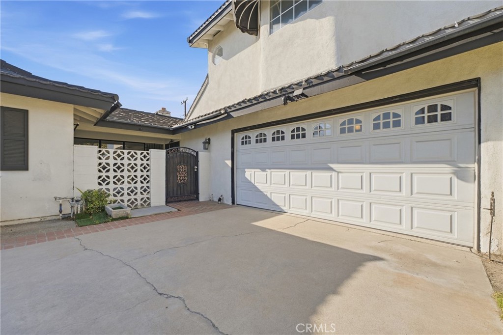 1688 N Shaffer