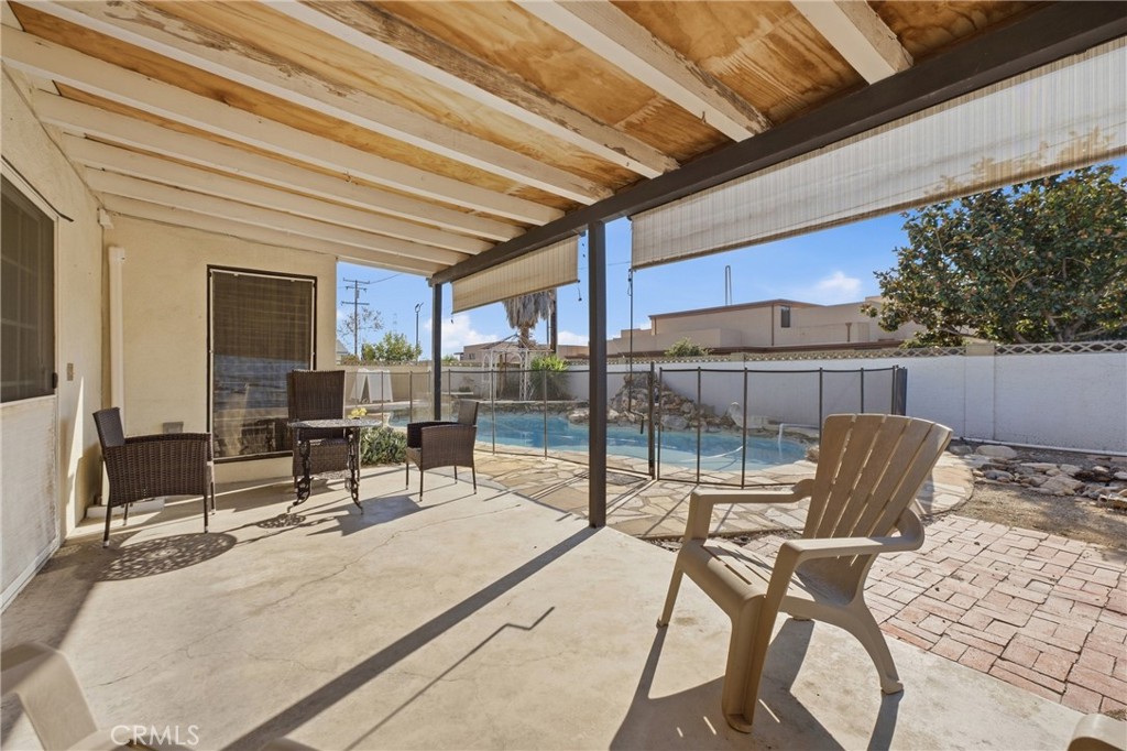 1688 N Shaffer