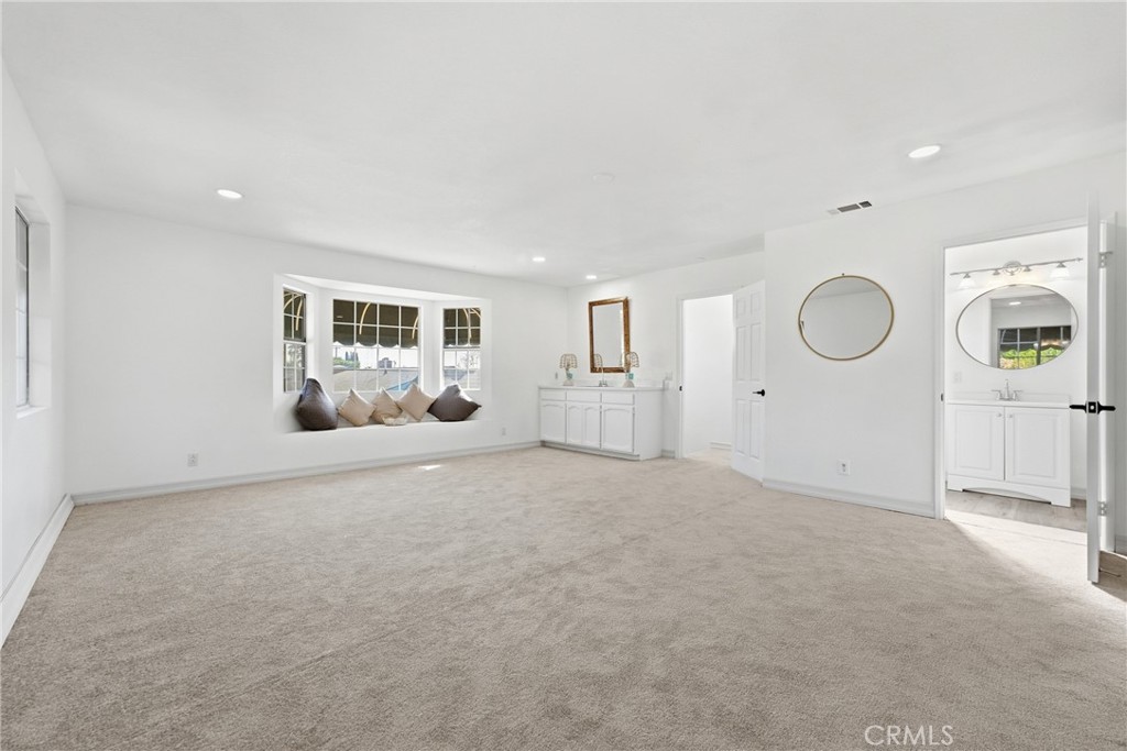 1688 N Shaffer