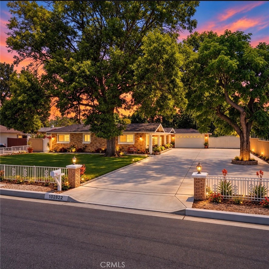 10292 Center