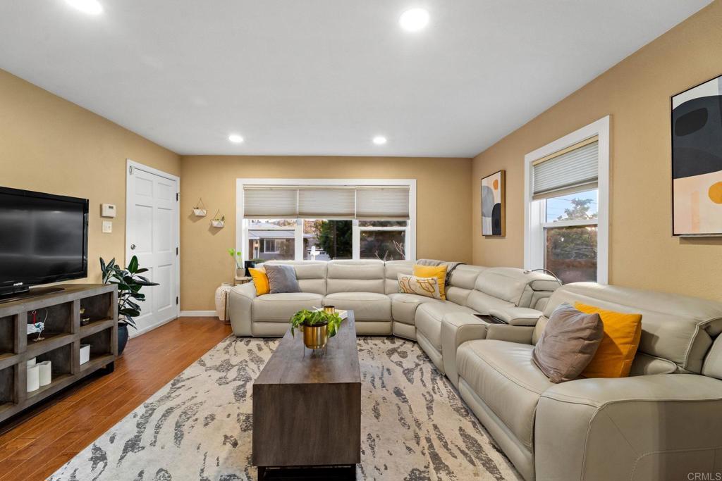 7242 Stanford Avenue