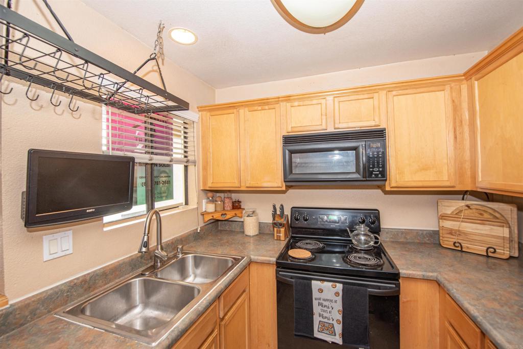 3572 Sunset Ln 81