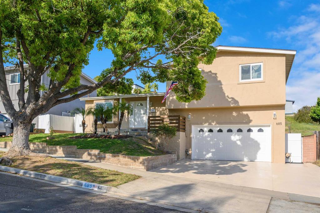 685 Myra Ave.