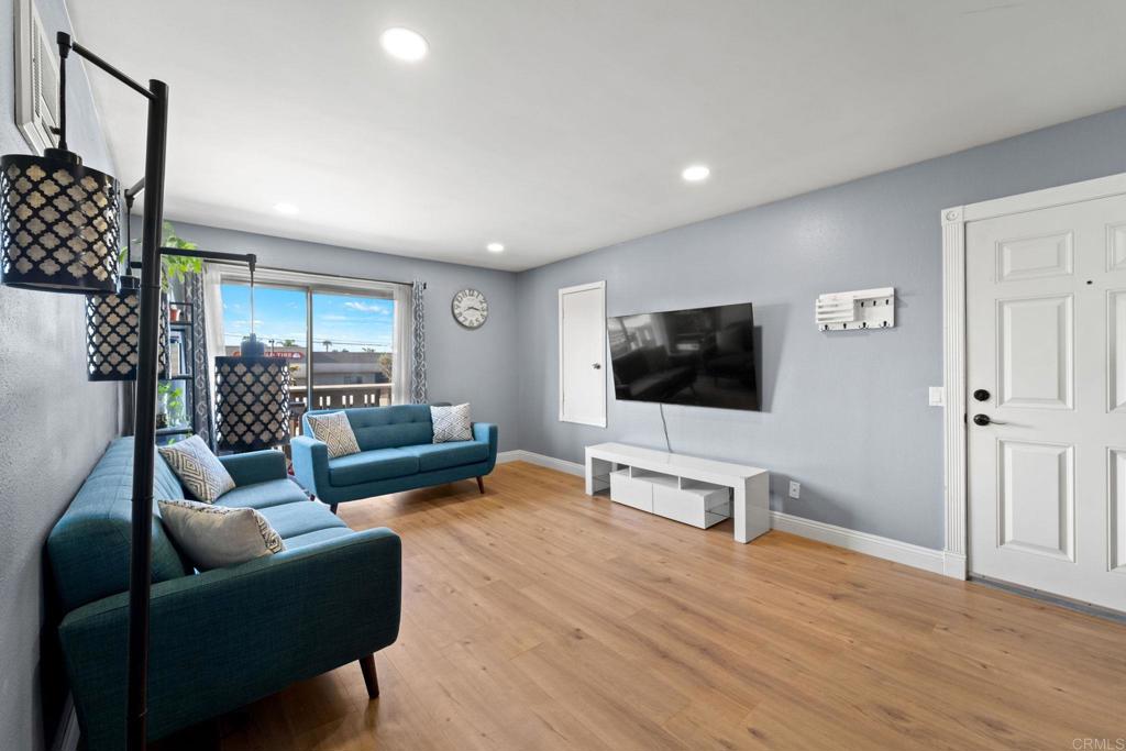 532 Anita Street 103