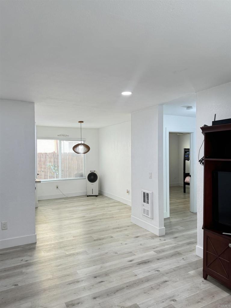 1607 Pentecost Way 2