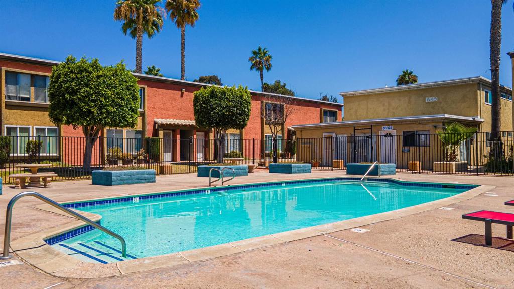 1607 Pentecost Way 2