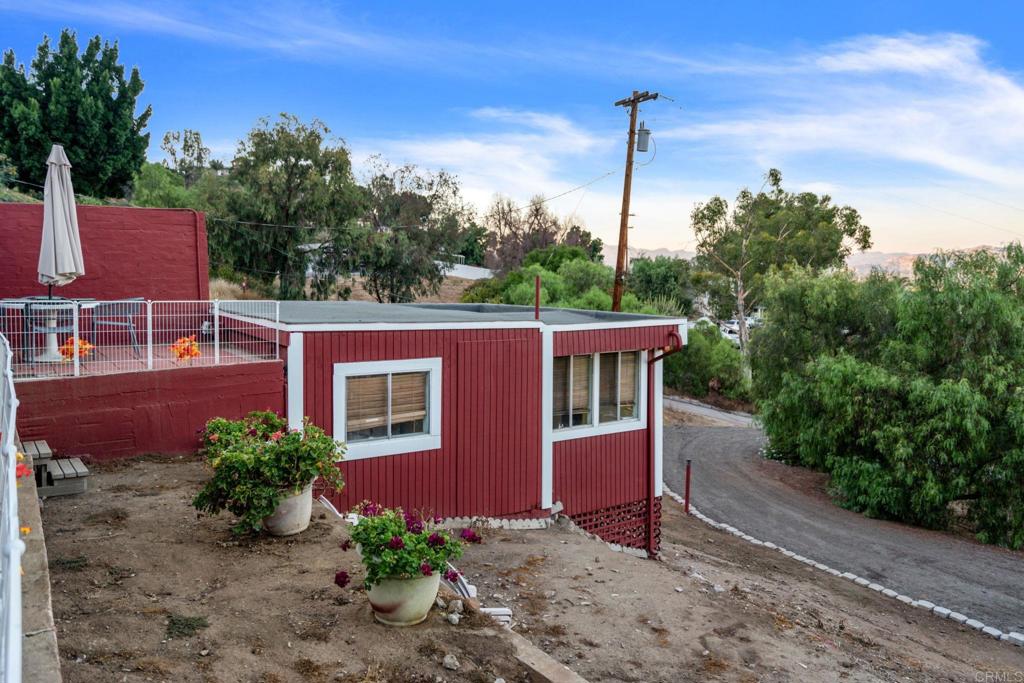 8760 Golden Ridge Road