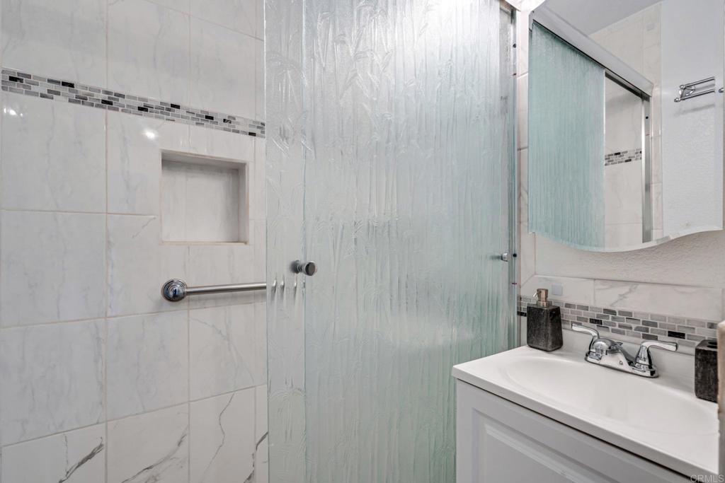 8760 Golden Ridge Road