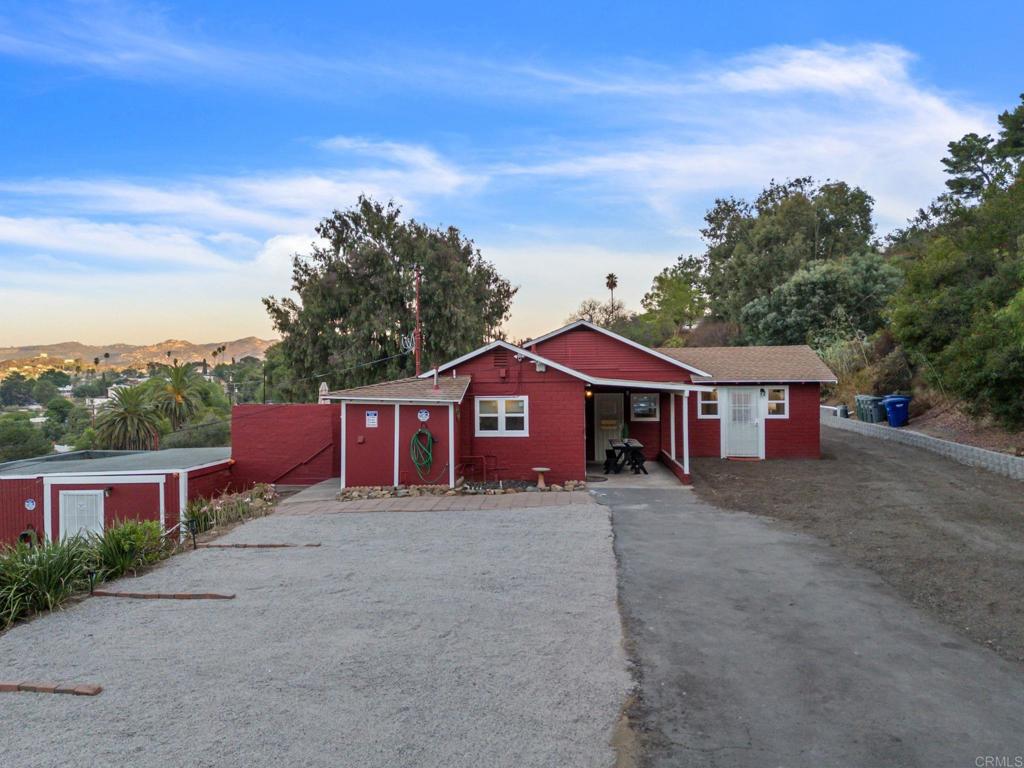 8760 Golden Ridge Road