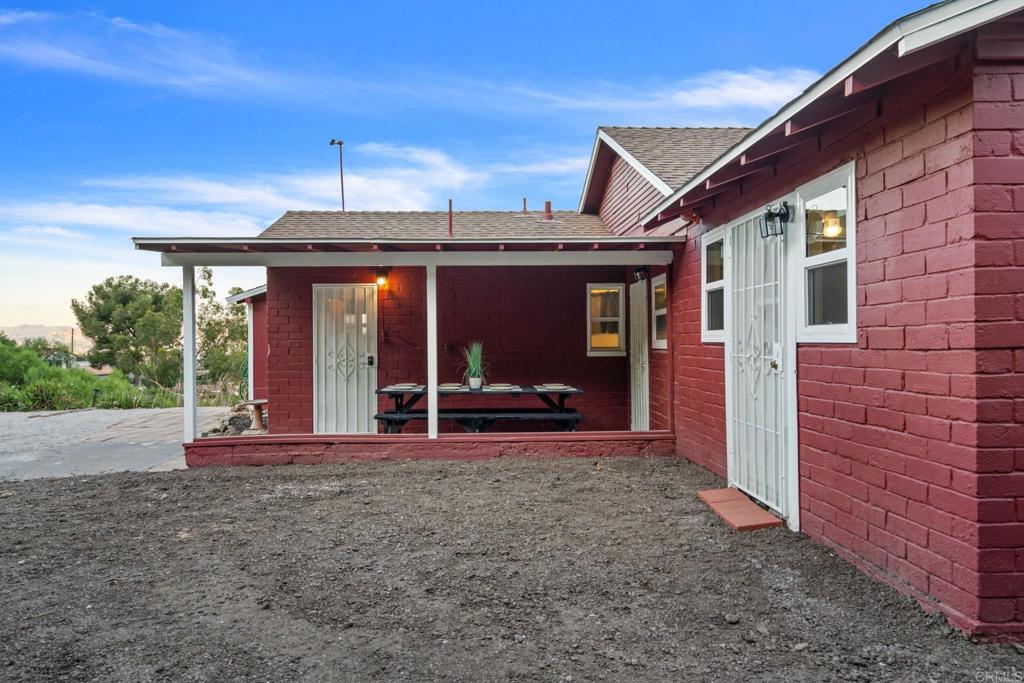 8760 Golden Ridge Road