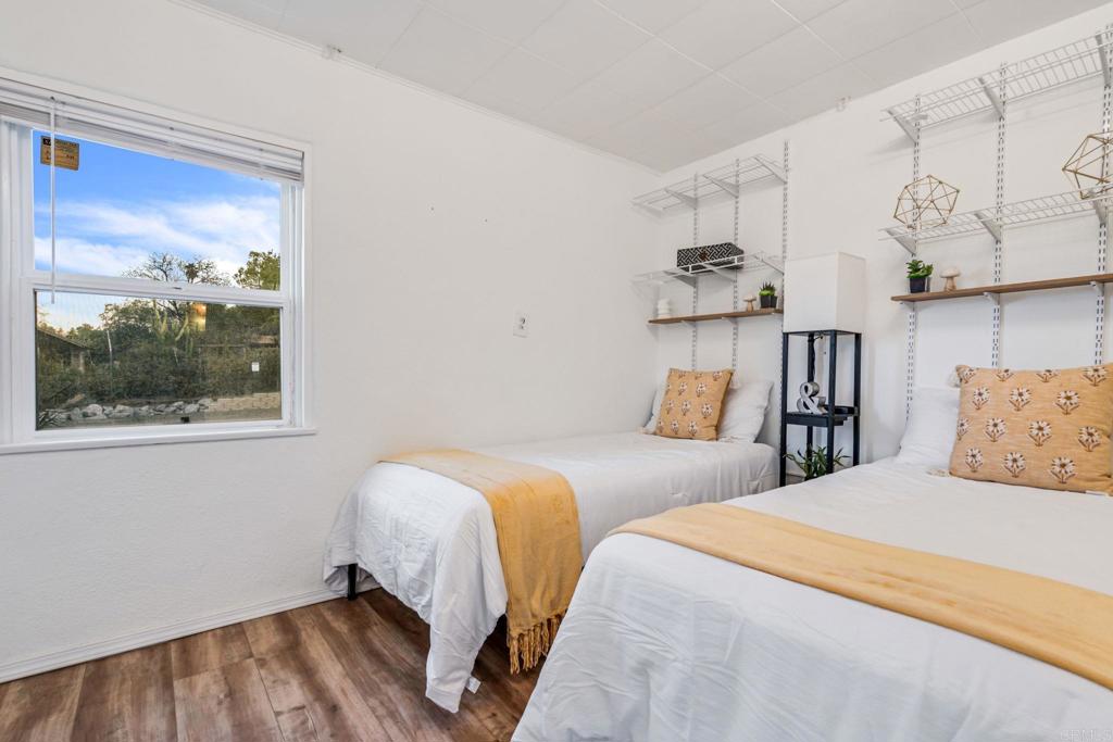 8760 Golden Ridge Road